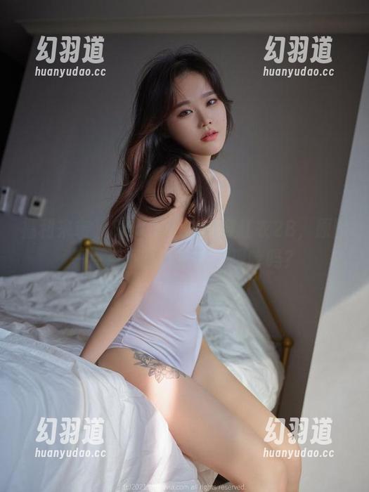 福利来袭，Son Ye Eun穿红衣2B，原图一点点小暧昧你能发现啥吗？